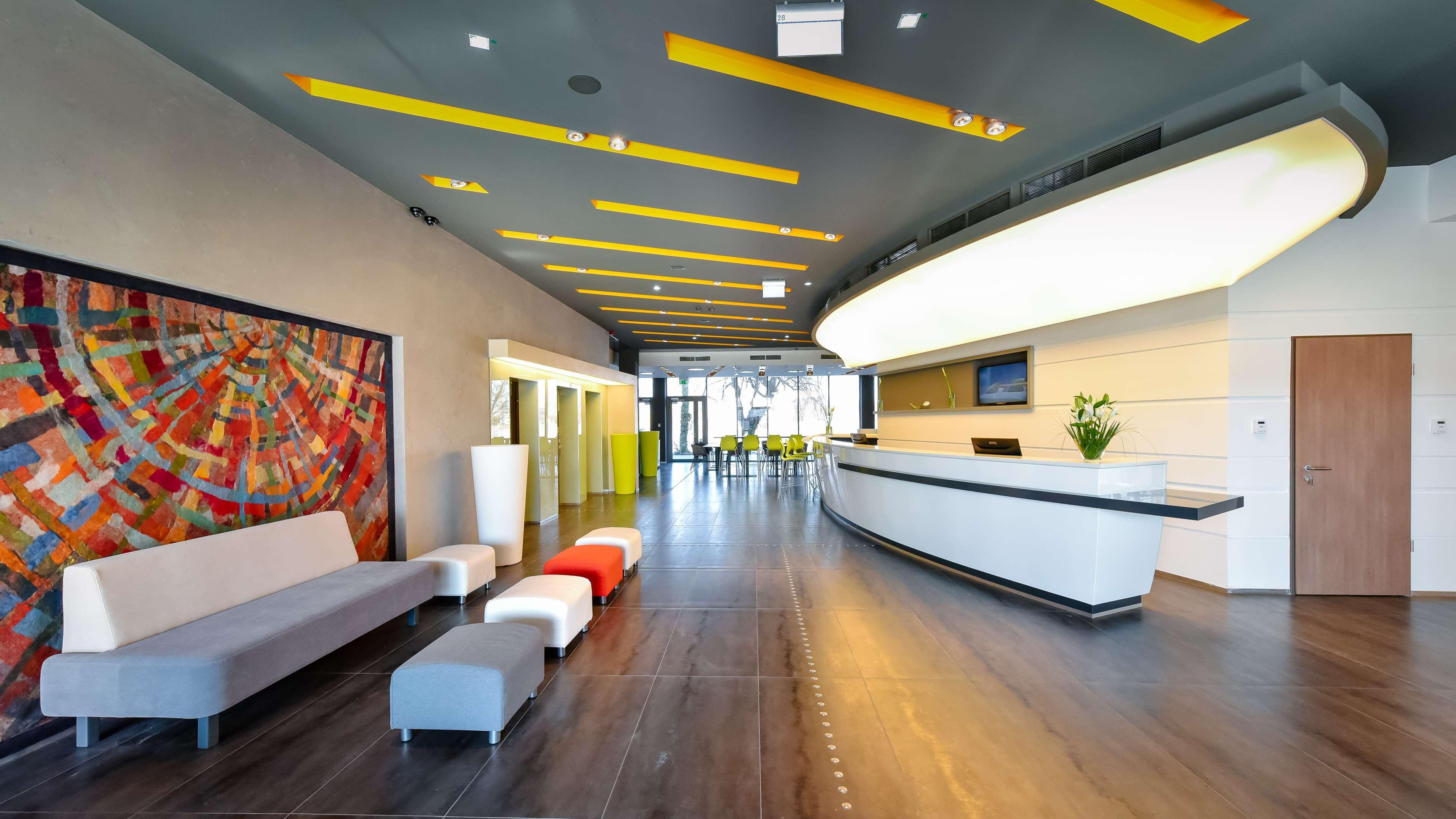 Best Western Plus Lakeside Hotel Alba Regalǎ Exterior foto