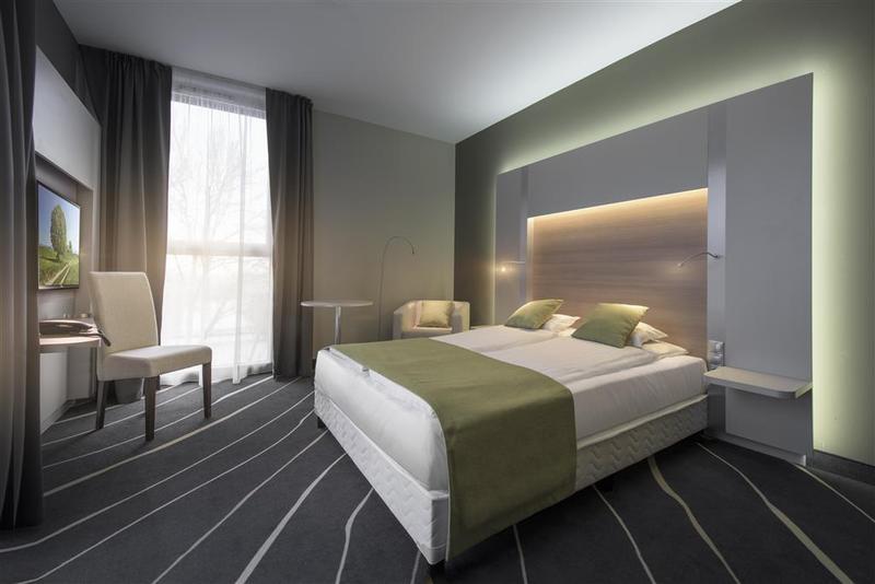 Best Western Plus Lakeside Hotel Alba Regalǎ Exterior foto